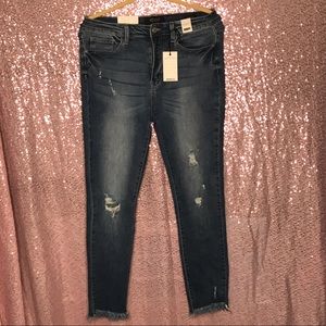 NEW: Judy Blue high waist jeans. Size 11/30.